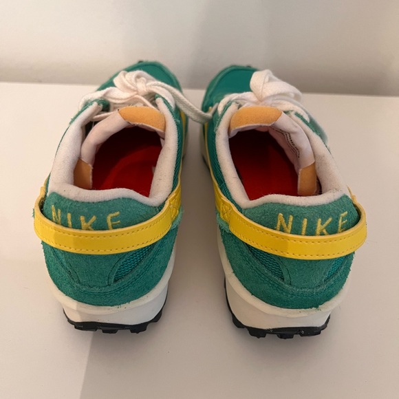 DX293-300 NIKE VINTAGE
Wmns Waffle Debut Vintage 'Stadium Green Opti Yellow' - Picture 7 of 12